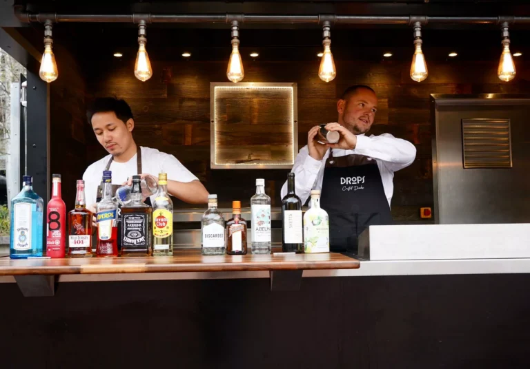 Street food mixologist